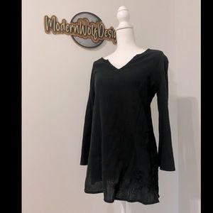 ⏰ StyleWorks - black embroidered tunic - M
